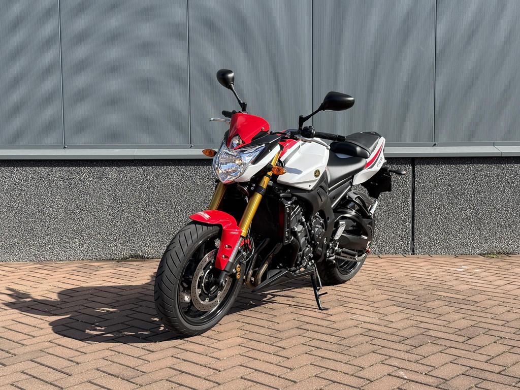 Yamaha FZ8 ABS AKRAPOVIC | WORLD GP 50th ANNIVERSARY, Motoren, Motoren | Yamaha, Info@yamaha-motor.eu, Bedrijf, Meer dan 35 kW