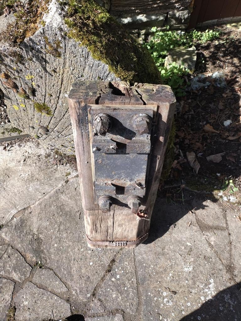 Spoorbiels 60 cm hoogte ongeveer, Ophalen