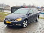 Volkswagen Passat 1.4 TSI AUT 2011 Trekhaak/PDC/CruiseContro, Stof, Zwart, Blauw, 122 pk