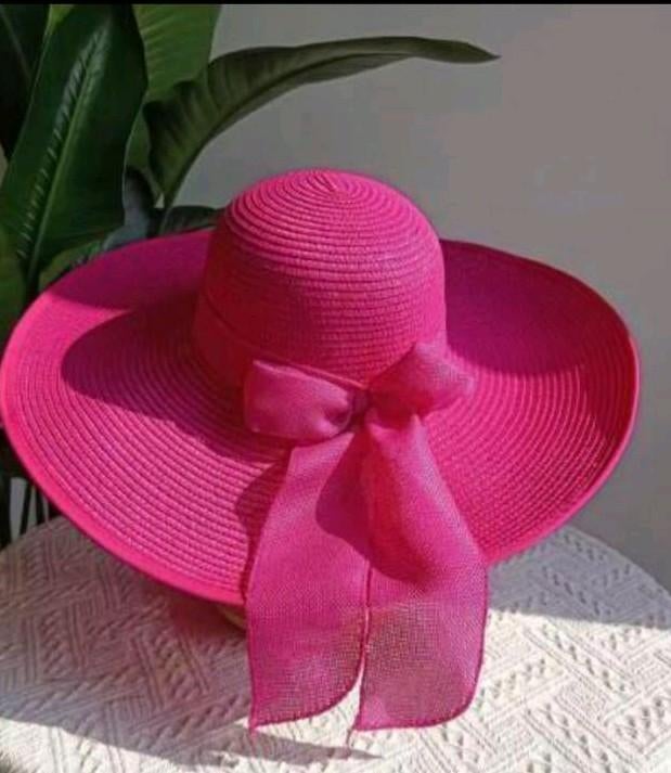 Mooie Elegante spring hoed, Kleding | Dames, Hoeden en Petten, Ophalen of Verzenden, Zo goed als nieuw, One size fits all