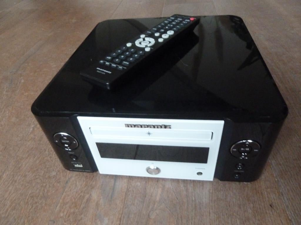 MARANTZ Internet Receiver + Afst Bed in Gave Staat, Marantz, Ophalen of Verzenden, Zo goed als nieuw, 60 tot 120 watt