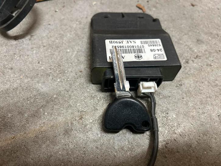 Piaggio Leader CDI + Chipkey + Ontvanger Set Nieuw, Fietsen en Brommers, Brommeronderdelen | Scooters, Nieuw, Piaggio, Overige typen