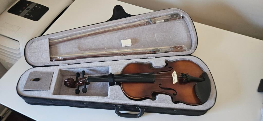 4/4 Viool met 2 strijkstokken en wax blokje, Muziek en Instrumenten, Strijkinstrumenten | Violen en Altviolen, Ophalen of Verzenden