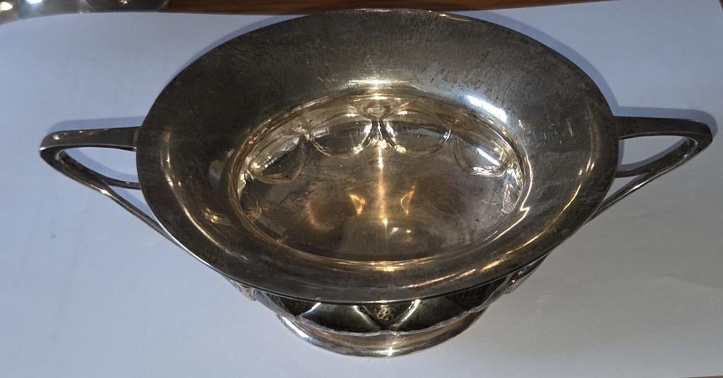 Engels zilveren tazza William Hair Haseler MUSEUM STUK, Ophalen of Verzenden, Zilver