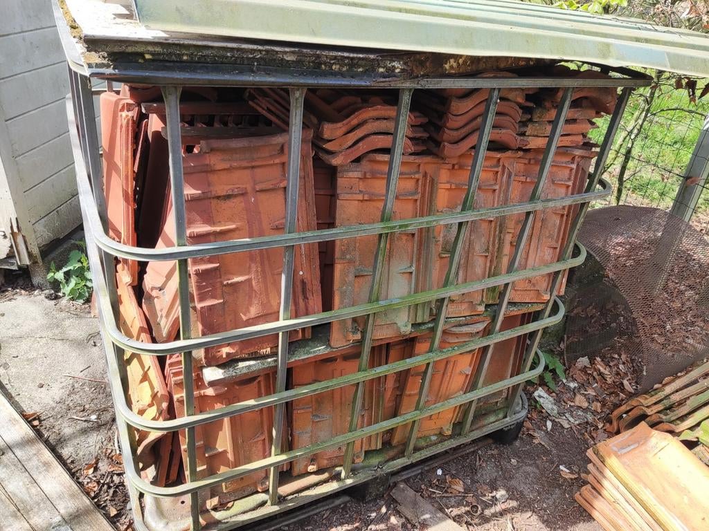 Paul Teeuwen dakpannen - circa 200 stuks, Ophalen, Gebruikt