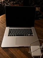 MacBook Pro (2015) met oplader, Gebruikt, Qwerty, 8 GB, 13 inch