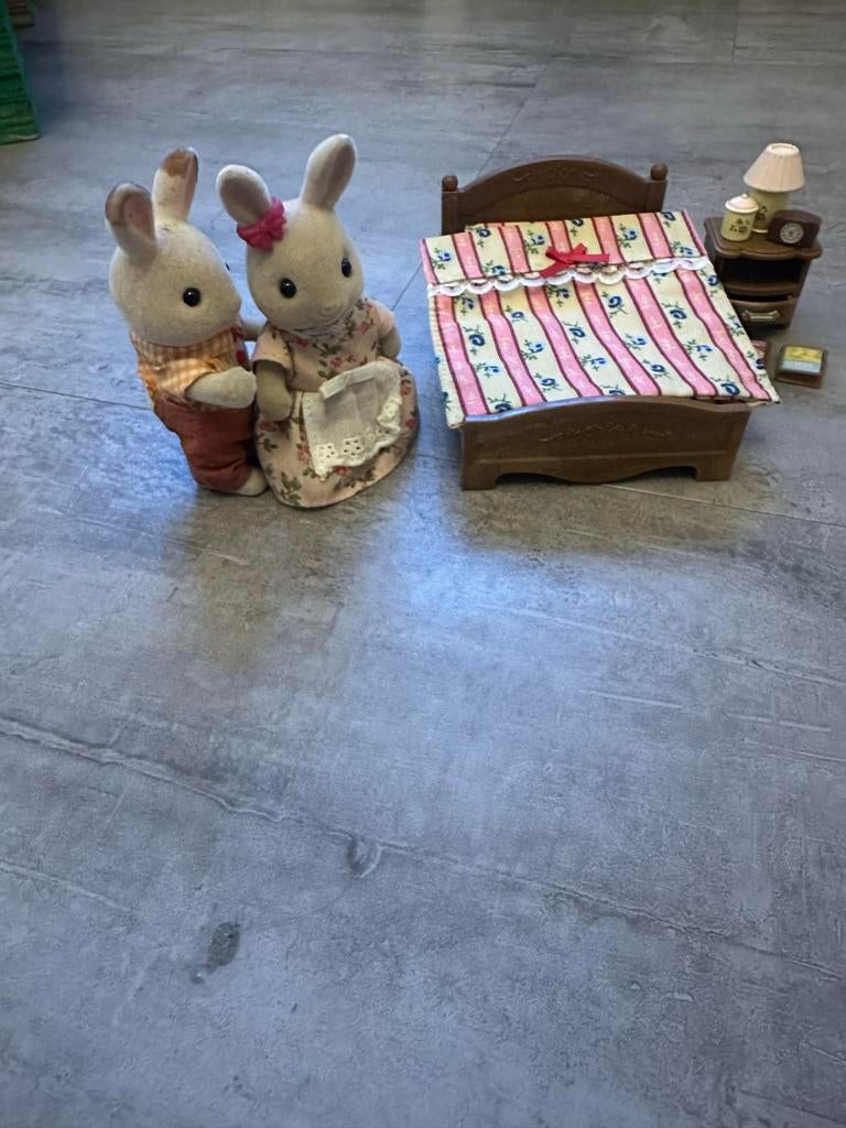Sylvanian Families Konijnen set met heel veel accessoires, Ophalen of Verzenden, Zo goed als nieuw, Meisje