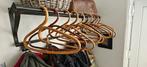 Vintage Mid-Century Rotan Bamboe Kledinghangers 10x, Ophalen of Verzenden, Gebruikt, Overige materialen, Kinderen en Volwassenen