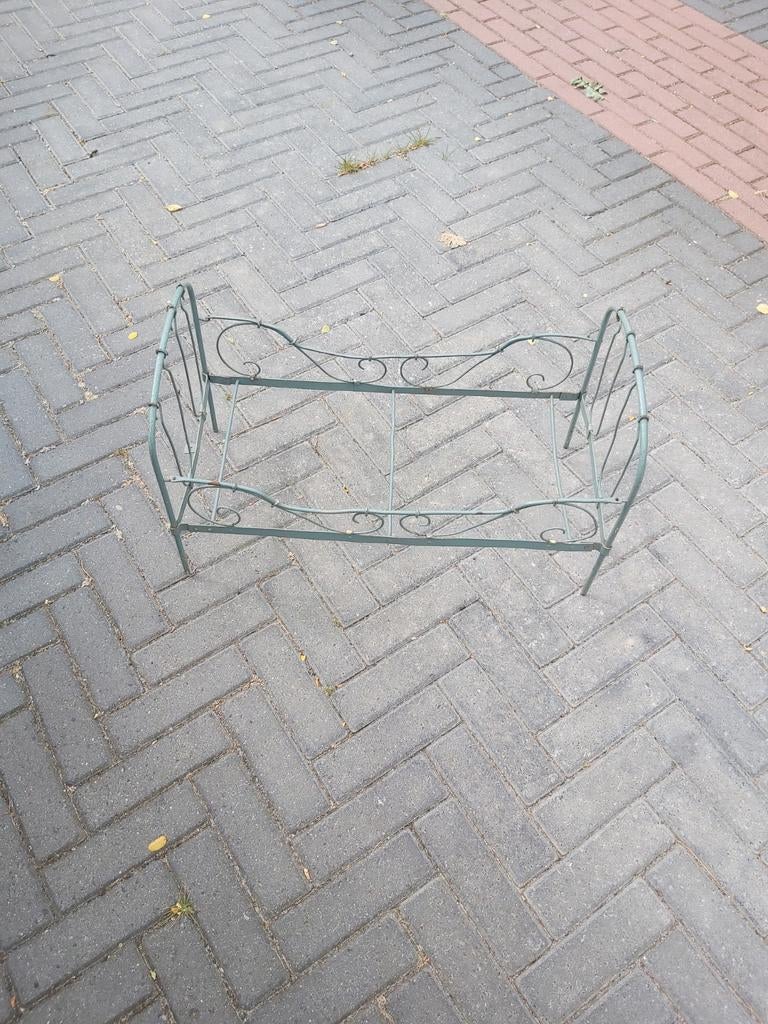 Gaaf antiek ijzeren poppen bedje in goede staat, Ophalen of Verzenden