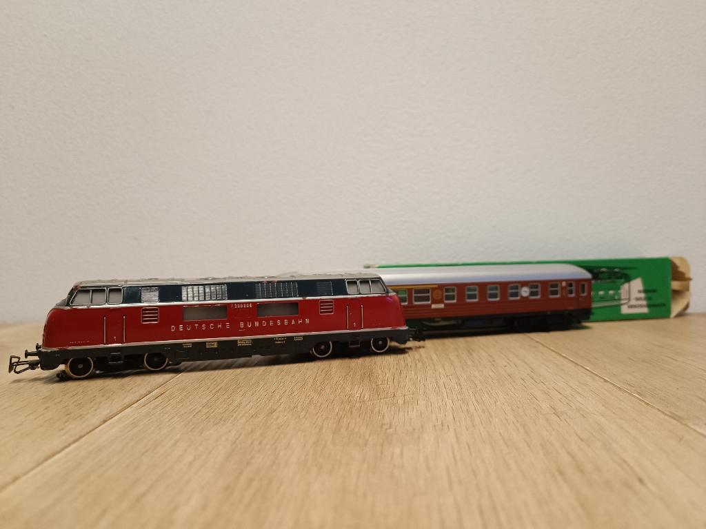 Marklin V200 006 (3021) en Wagon (4030), Wisselstroom, Locomotief, Ophalen of Verzenden, Zo goed als nieuw