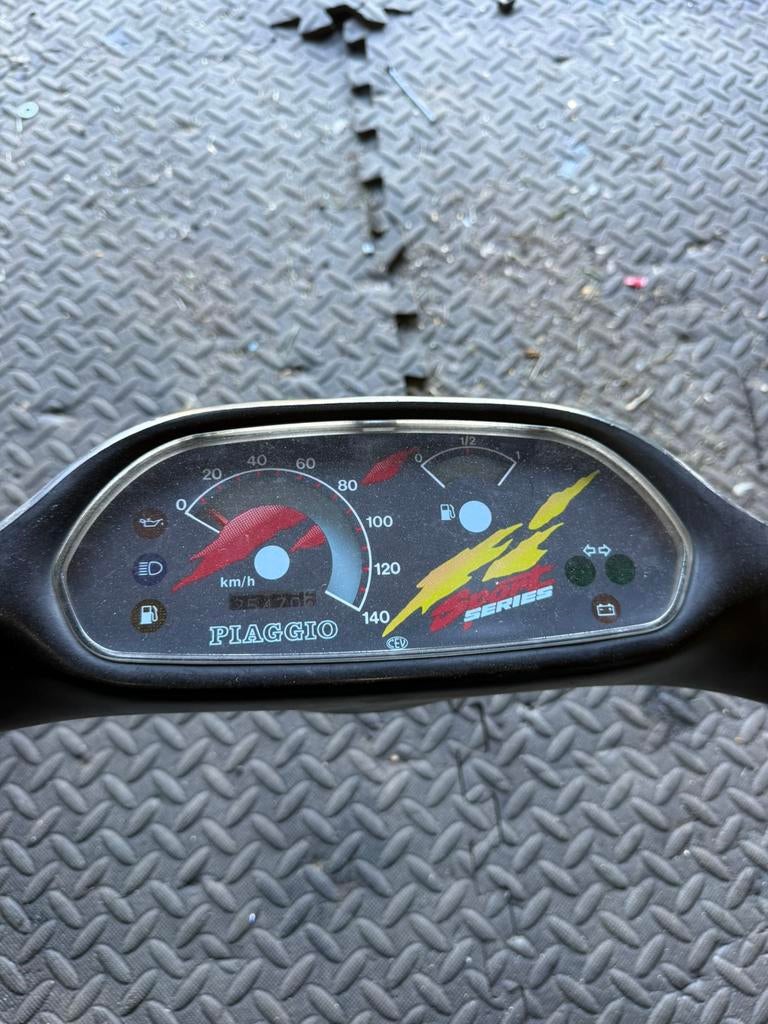 Piaggio typhoon stuurkap met teller, Motoren, Ophalen of Verzenden