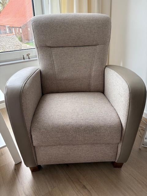 SENIOREN STOEL, ZGAN, STOF/KUNSTLEER, BEIGE NU MAAR 150,00, Huis en Inrichting, Stoelen, Ophalen, Overige kleuren, Zo goed als nieuw