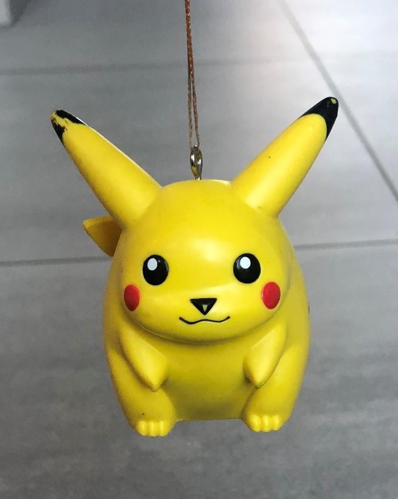 1999 PIKACHU Poppetje 7,5 cm hoog - hanger, Ophalen of Verzenden, Zo goed als nieuw