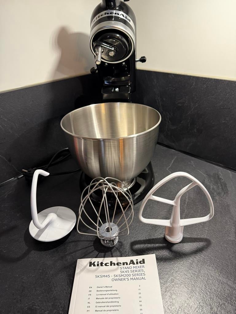 KitchenAid Classic Keukenmachine Zwart - Zo goed als nieuw, Witgoed en Apparatuur, Keukenmixers, Ophalen, 4 liter of meer, 3 snelheden of meer