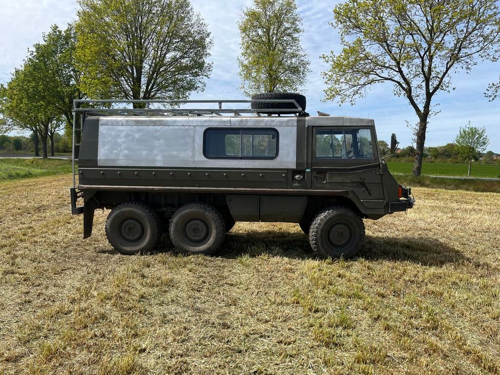 Steyr Daimler Puch Pinzgauer 712 1973 6x6, Auto's, 2500 cc, 4 cilinders, Leder, Handgeschakeld
