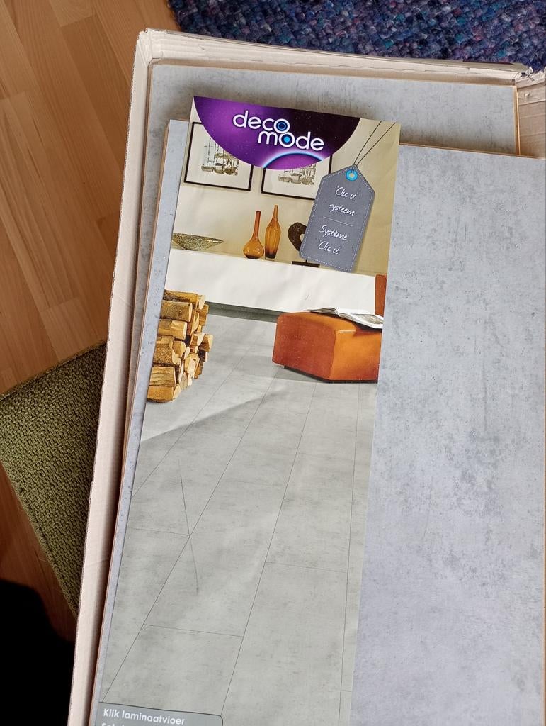 Laminaat:  (ca. 2.9 m²) zie omschrijving, Huis en Inrichting, Ophalen, Betonlook, Nieuw, Minder dan 10 m²