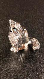 NIEUWSTAAT SWAROVSKI KAT POES, Ophalen of Verzenden, Zo goed als nieuw, Figuurtje