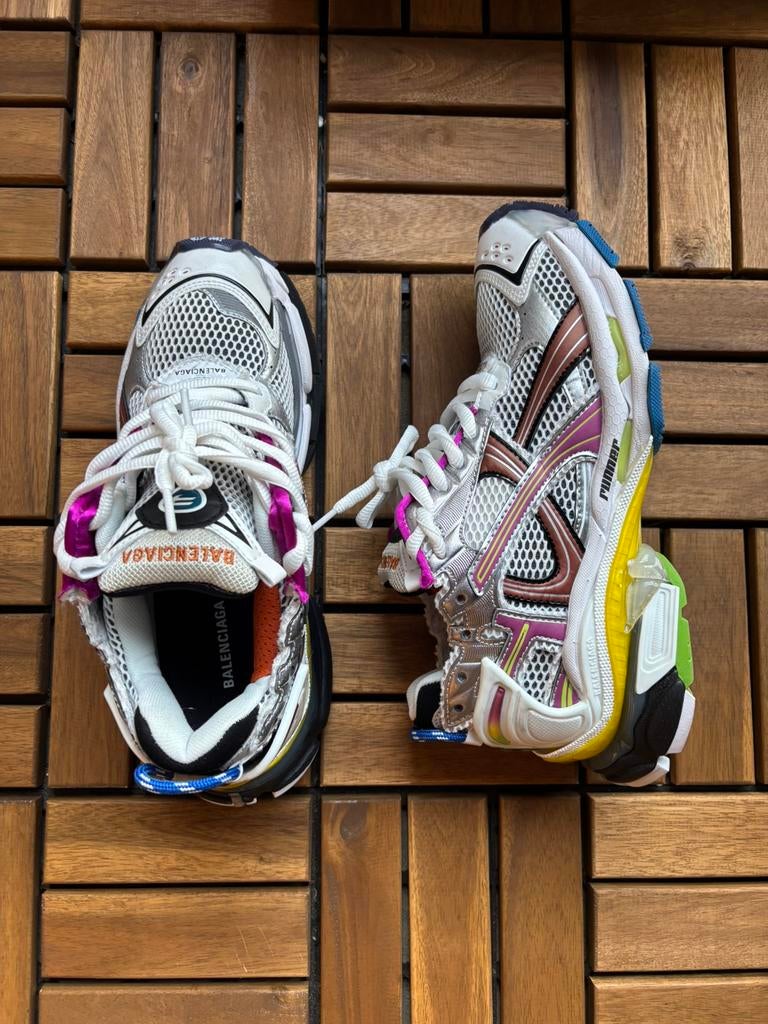 Balenciaga Runner, Ophalen of Verzenden, Zo goed als nieuw, Board