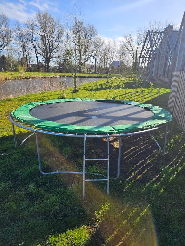 Grote trampoline Game On Sport 4.5 meter met trappetje, Kinderen en Baby's, Speelgoed | Buiten | Trampolines, Ophalen of Verzenden