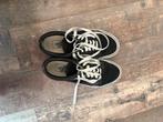 Zwarte lage Vans maat 38, Kleding | Dames, Schoenen, Ophalen of Verzenden, Gedragen, Zwart, Sneakers of Gympen