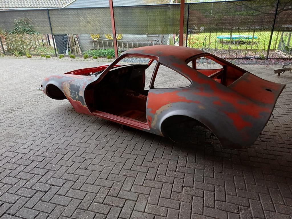 Opel GT chassis, dashboard en tellers, Ophalen, Gereviseerd, Opel, Bumper
