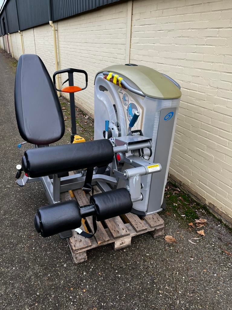 4 NAUTILUS TOESTELLEN, Ophalen, Zo goed als nieuw, Krachtstation