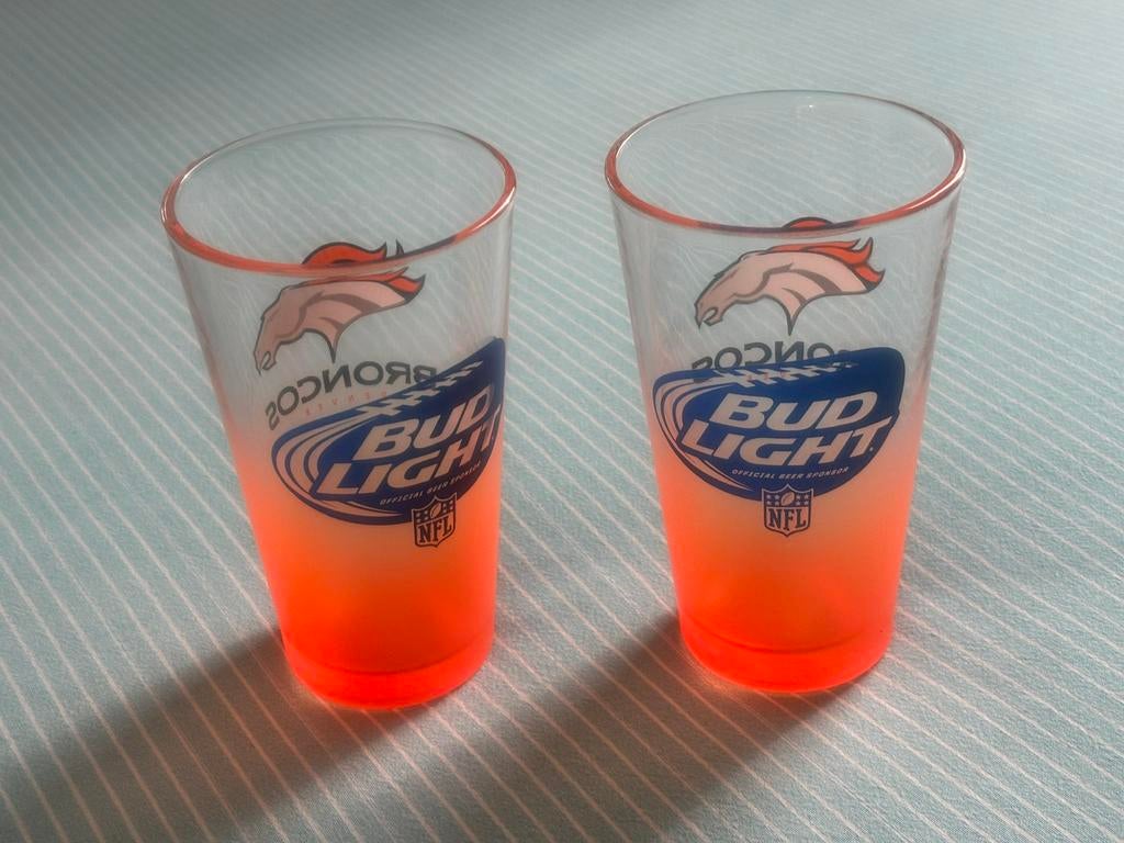Bud Light NFL Denver Broncos bierglazen, Verzamelen, Ophalen of Verzenden, Zo goed als nieuw, Glas of Glazen, Overige merken