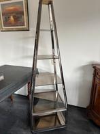 Piramide/ Massing vitrine kast, Huis en Inrichting, Kasten | Vitrinekasten, Ophalen