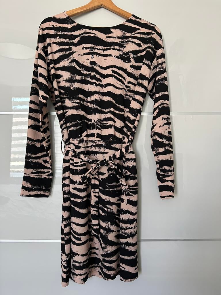 Lichtroze jurk met zwarte strepen My Jewellery – maat M, Maat 38/40 (M), Ophalen of Verzenden, Zo goed als nieuw, Roze