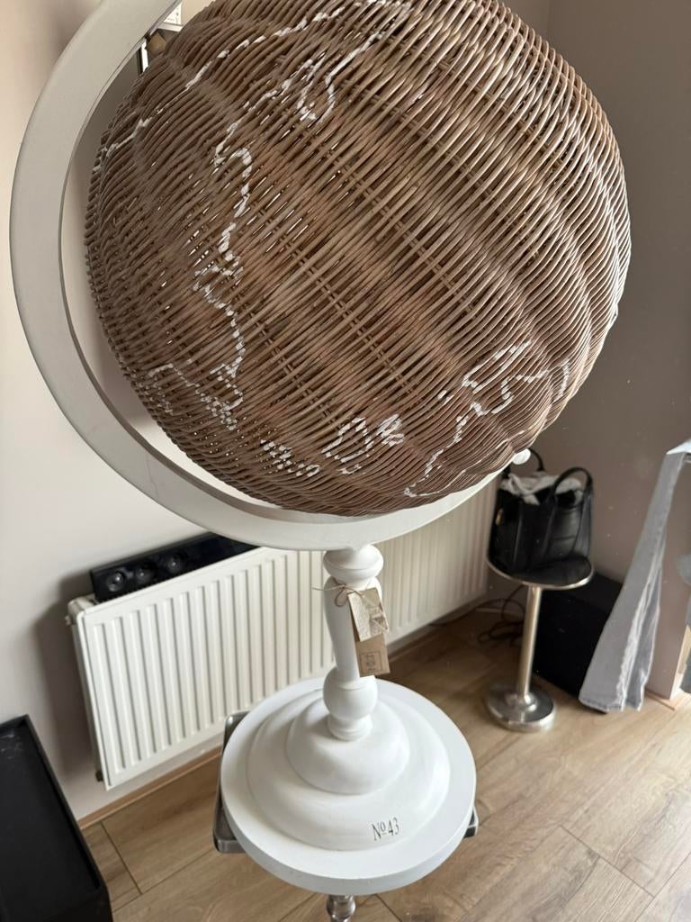 Globe wereldbol XL van Riviera Maison, Ophalen, Gebruikt