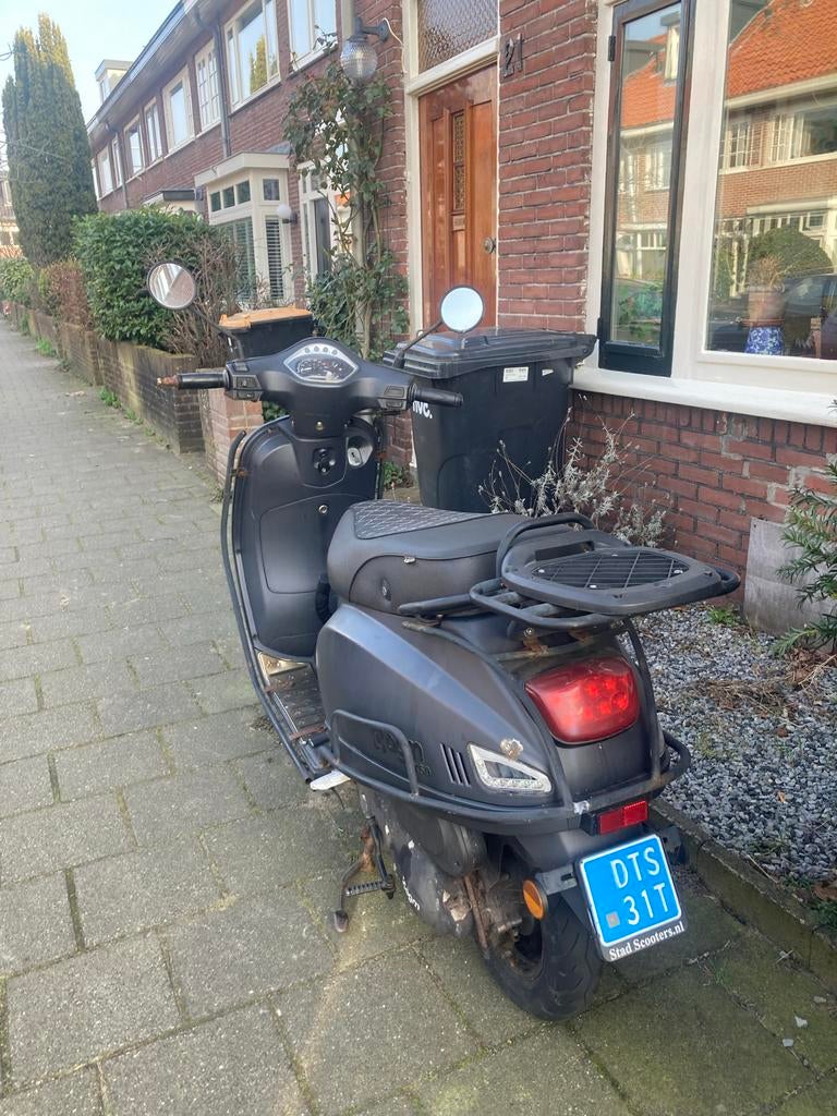 AGM ZNAU50 Snorfiets (2019) - Rijdt goed, kleine beurt gehad, Fietsen en Brommers, Snorfietsen en Snorscooters, Gebruikt, Benzine