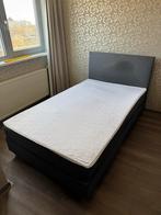 Comfortabel eenpersoons boxspring bed met hoofdbord, 90 cm, Eenpersoons, Ophalen of Verzenden, Zo goed als nieuw