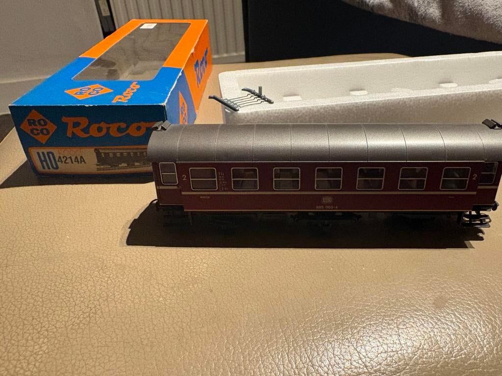 Roco 4214A H0 Personenrijtuig 2e-klasse van de DB, Gelijkstroom, Wagon, Ophalen of Verzenden, Zo goed als nieuw