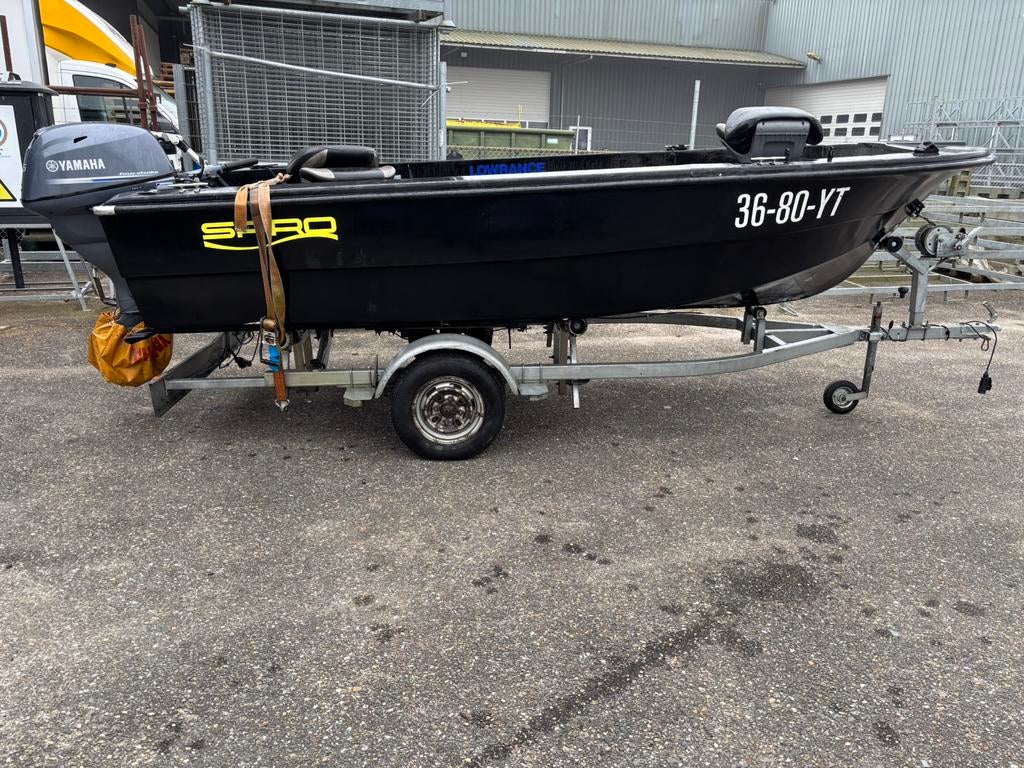 Roofvisboot polyester, Watersport en Boten, Vis- en Consoleboten, Gebruikt, 10 tot 30 pk, 3 tot 6 meter, Benzine, Buitenboordmotor