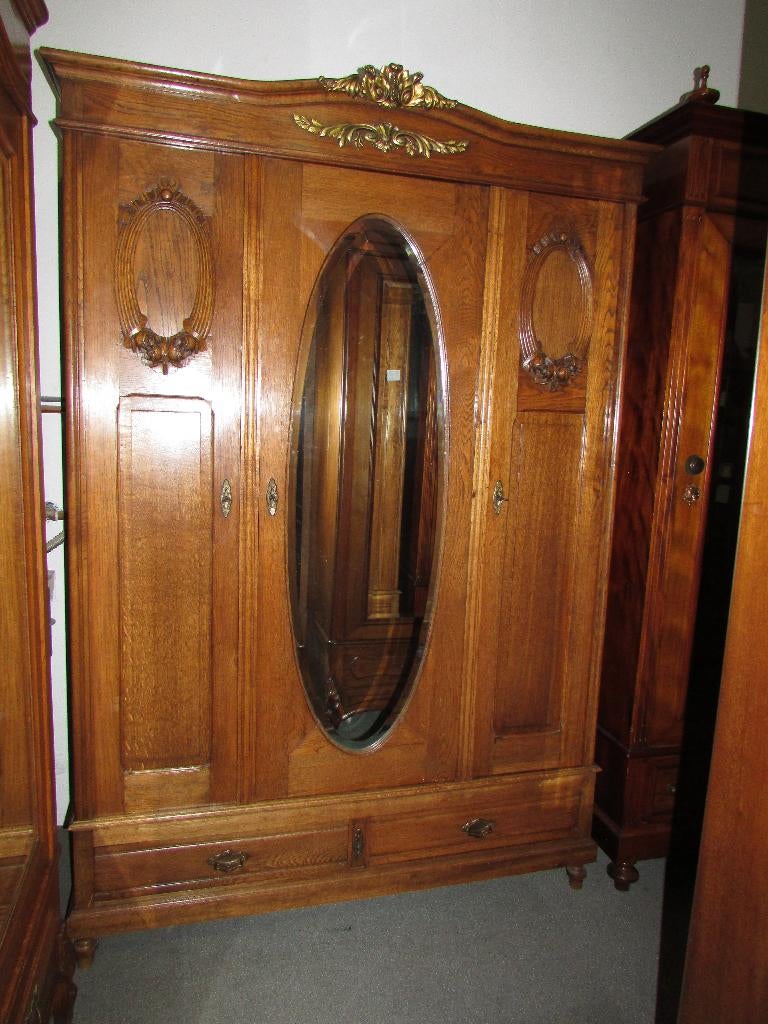 antiek barok meidenkast linnenkast kleerkast verschillende, Ophalen of Verzenden