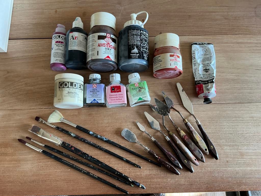 Kwasten, paletmessen, verf, vernis en molding pasta, Hobby en Vrije tijd, Ophalen of Verzenden, Gebruikt, Overige typen
