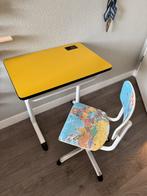 Retro, vintage schoolbankje met stoeltje, Kinderen en Baby's, Kinderkamer | Tafels en Stoelen, Ophalen, Gebruikt, Tafel(s) en Stoel(en)