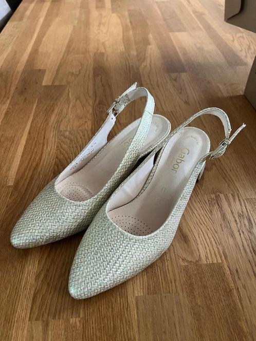 Gabor gouden pumps, brede hak, comfort zool, 1x gedragen, Kleding | Dames, Schoenen, Zo goed als nieuw, Pumps, Overige kleuren