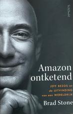Amazon Ontketend - Brad Stone, Ophalen of Verzenden, Zo goed als nieuw, Politiek