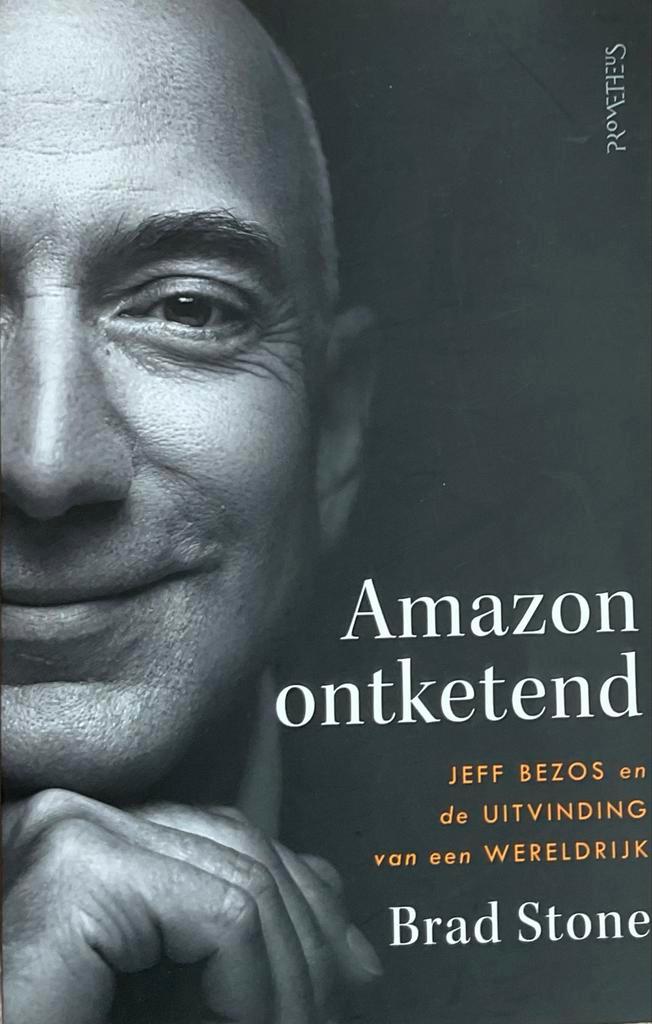 Amazon Ontketend - Brad Stone, Boeken, Biografieën, Zo goed als nieuw, Politiek, Ophalen of Verzenden