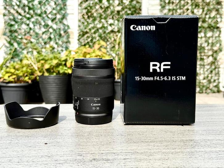 Canon RF 15-30mm f/4.5-6.3 IS STM met zonnekap garantie 2029, Audio, Tv en Foto, Fotografie | Lenzen en Objectieven, Zo goed als nieuw