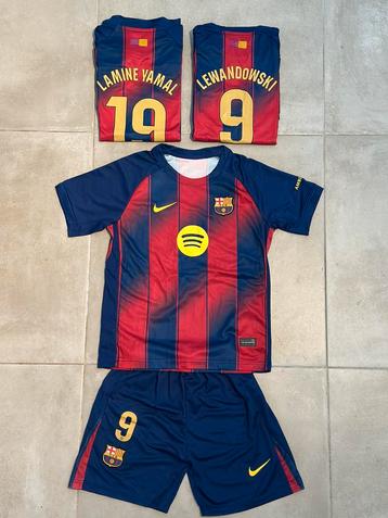 Voetbal tenues + sokken Clubs! Maat 116 t/m 164 kids + S ! beschikbaar voor biedingen