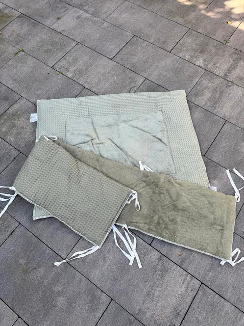 Koeka boxkleed + bumper groen faro, Kinderen en Baby's, Kinderkamer | Beddengoed, Gebruikt, Overige typen, Groen, Jongetje of Meisje