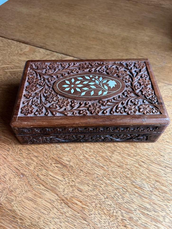 Prachtige vintage houten doosje uit India, Huis en Inrichting, Woonaccessoires | Overige, Gebruikt, Ophalen of Verzenden