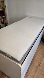 Eenpersoonsbed met lattenbodem en matras, Huis en Inrichting, Slaapkamer | Bedden, Ophalen, Gebruikt, 90 cm, Eenpersoons
