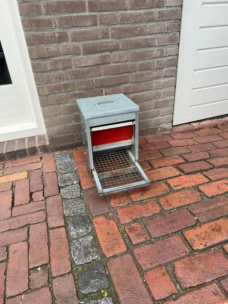 Kippen trap vieder bak, Dieren en Toebehoren, Pluimvee | Toebehoren, Zo goed als nieuw, Drinken en Voederen, Ophalen of Verzenden