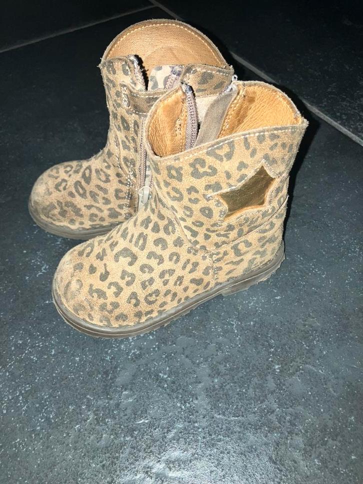 Elefanten beige panterprint laarsjes met gouden ster maat 22, Kinderen en Baby's, Babykleding | Schoentjes en Sokjes, Gebruikt