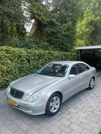 Mercedes-Benz E-Klasse 2.6 E240 Avantgarde, Auto's, Mercedes-Benz, Automaat, Achterwielaandrijving, Zwart, 2597 cc