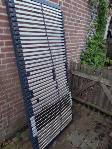 bedframe 90*200 met lattenbodem en onderlades - afbeelding 2