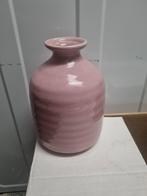 Roze Vaas - Decoratief en Stijlvol, Gebruikt, Aardewerk of Porselein, Ophalen of Verzenden, Minder dan 50 cm